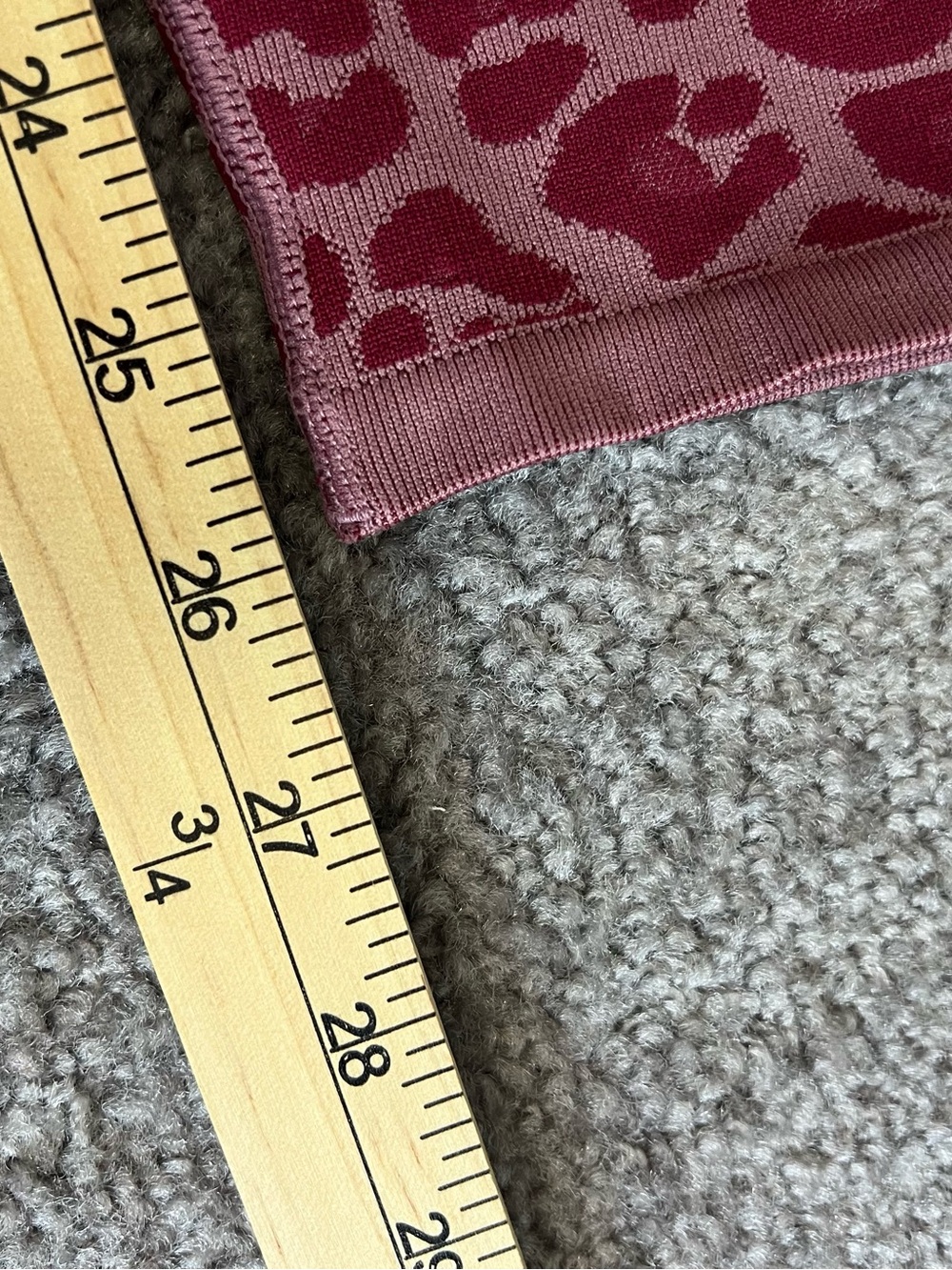Fabletics High Waisted Seamless Leopard Leggings Pink Red Size S Activewear Athl - Picture 9 of 9